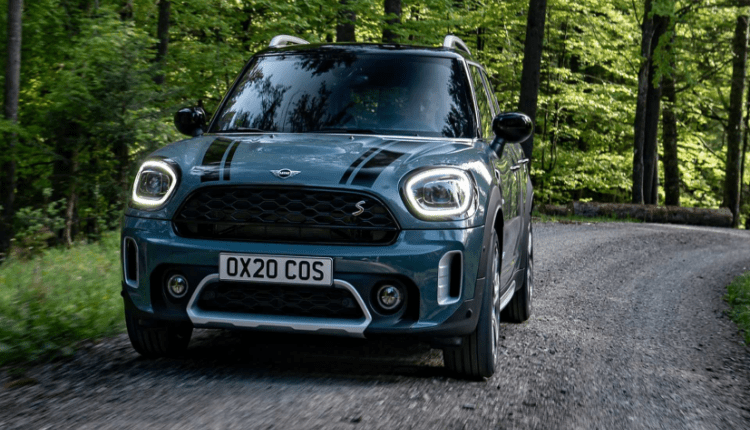The 2020 Mini Countryman gets a revised front end.