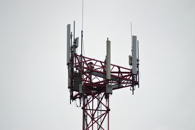 Torres de teléfonos celulares en Canadá están siendo incendiadas por las teorías de conspiración 5G
