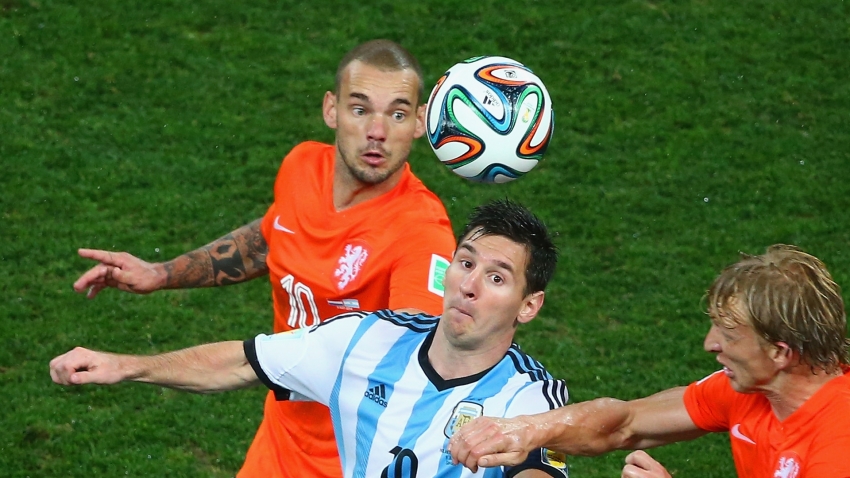 Sneijder makes bold Messi and Ronaldo claim