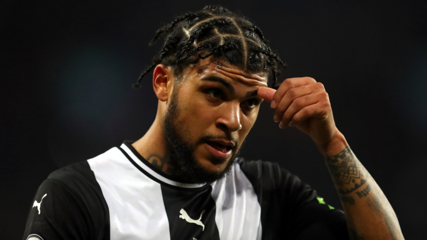 Newcastle United defender Yedlin reveals disheartening text from grandfather amid US riots
