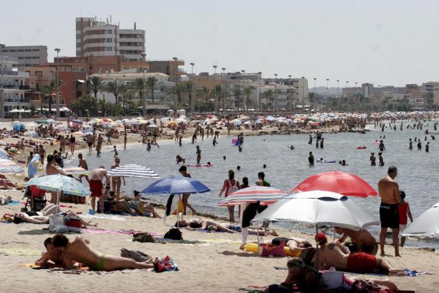 Vaccines important for Mallorca tourism recovery