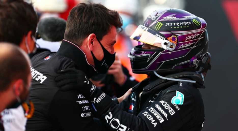 F1 2020 Wolff espera que Hamilton se quede y tiene en mente a su propio sucesor