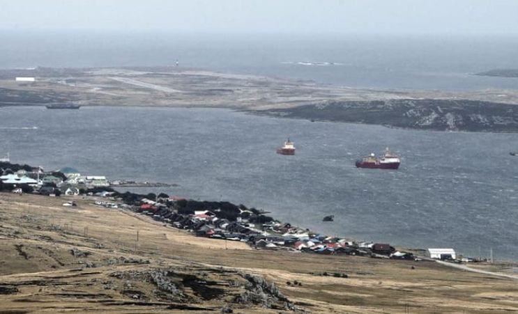 Islas Malvinas despejadas de minas terrestres